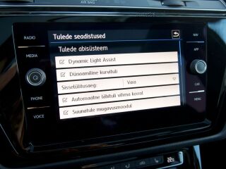 Volkswagen Touran Highline 1.4 R4 110кВ