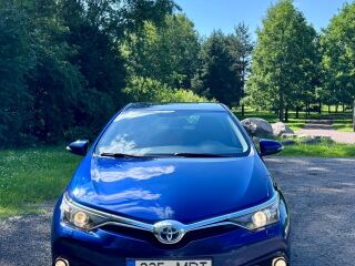 Toyota Auris 1.8 73kW