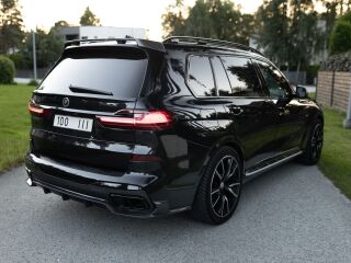 BMW X7 M-Sportpakett Individual B&W Shadowline 3.0 195kW