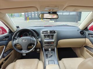 Lexus IS 250 2.5 153kW