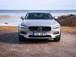Volvo V90 Cross Country 2.0 145kW