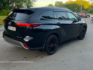 Toyota Highlander PREMIUM 2.5 140kW