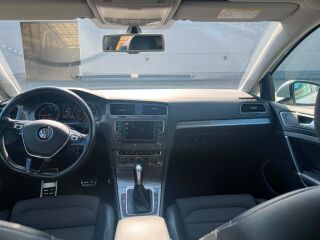 Volkswagen Golf 2.0 135кВ