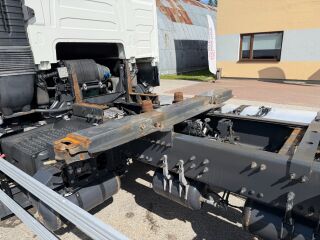 Volvo FH 500 6X2 EURO6 + BDF 20Ft 375kW