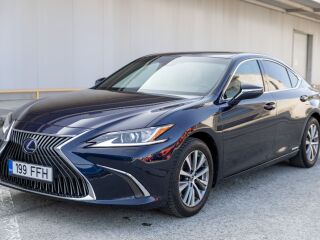 Lexus ES 300h 2.5 131kW
