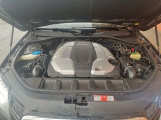 Audi Q7 Bj 2010 4.1 V8 48V 250kW