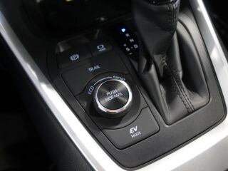 Toyota RAV4 Luxury Plus AWD 2.5 131kW
