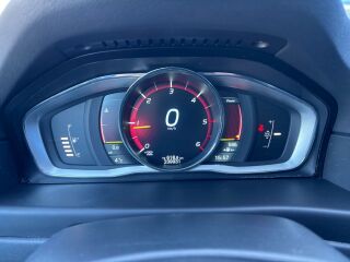 Volvo V70 SUMMUM Facelift 2.0 D4 133kW