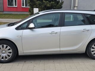 Opel Astra 1.6 85кВ