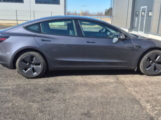 Tesla Model 3 Standard Range Plus RWD 208kW