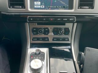Jaguar XF Sport Black idition 2.2 TDCI 147kW