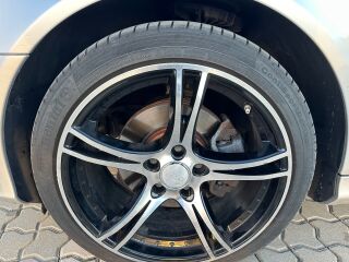 Mercedes-Benz 240 2.6 W6 125кВ