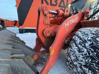 Hitachi ZW330-5B 220kW