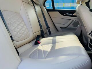 Jaguar XE 25t HSE 2.0 184kW