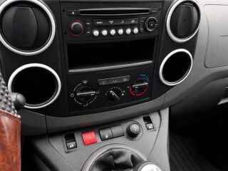 Peugeot Partner 1.6 72кВ
