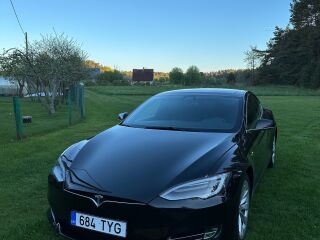 Tesla Model S 386kW