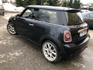 MINI Cooper 1.6 88kW