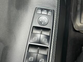 Tesla Model S 52kW