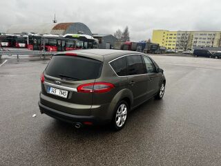 Ford S-MAX Titanium 2.2 147kW