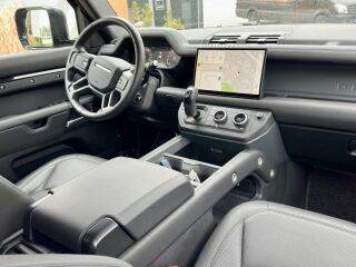 Land Rover Defender D250 X-DYNAMIC SE 183kW