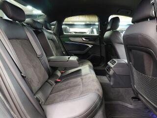 Audi A6 55 TFSI e S-Line quattro 2.0 PHEV 270кВ