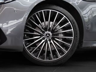 Mercedes-Benz C 300 e Avantgarde 2.0 150кВ