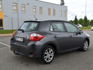 Toyota Auris Facelift 1.6 97kW