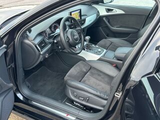 Audi A6 Avant Quattro S-Line Plus Black Edition 3.0 TDi 180kW