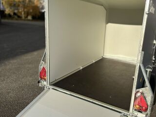 Cheval Liberte C255 Debon Roadster C255 750kg kombi uks