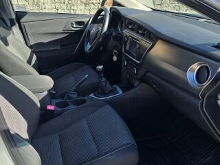 Toyota Auris 1.6 97kW