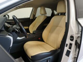 Lexus NX 300h Executive 2.5 114kW
