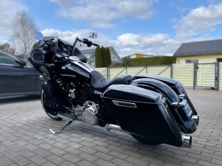 Harley-Davidson Road Glide M8 107 66kW