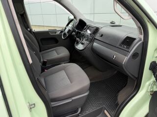 Volkswagen Multivan 2.5 128kW