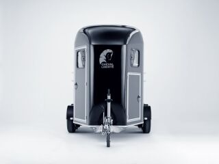Cheval Liberte Gold 3+SADULARUUM BLACK EDITION