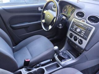 Ford Focus 1.6 74kW
