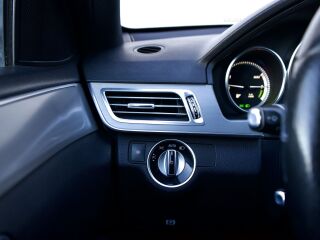 Mercedes-Benz E 300 AMG 2.1 150kW