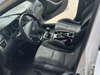 Hyundai i30 1.4 R4 16V 73kW