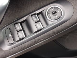 Ford Galaxy 2.0 R4 103kW