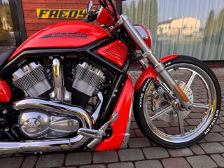 Harley-Davidson VRSCB V-Rod 21  Esi- ja 300 Tagaratas V2 Revolution 86kW