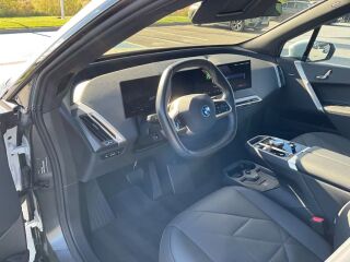 BMW iX xDrive 40 240kW
