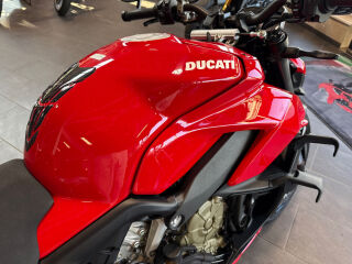 Ducati Streetfighter V4 V4 153kW