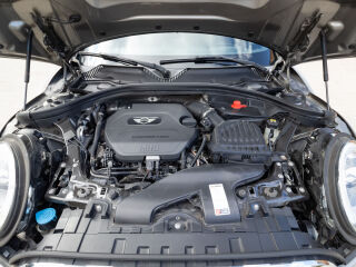 MINI Clubman Cooper D Assistance Pakage 2.0 R4 TwinPower Turbo 110кВ