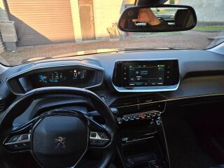 Peugeot 208 57kW