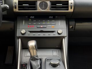 Lexus IS 300h 25th Edition 2.5 133kW