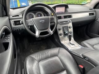 Volvo XC70 Momentum 2.0 D3 120kW