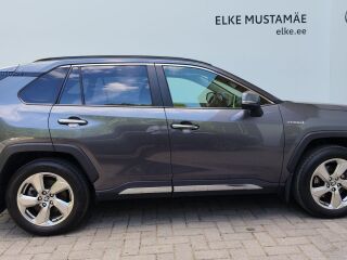 Toyota RAV4 Premium Plus 131кВ