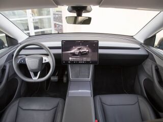 Tesla Model Y Long Range AWD Dual Motor 378kW