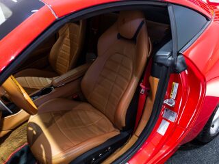 Ferrari California T 3.9 V8 412kW