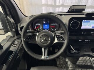 Mercedes-Benz Sprinter 319CDI 9G-TRONIC 4X4 A4 2.0 140kW