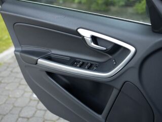 Volvo V60 Elegance Facelift Line 2.0 133kW